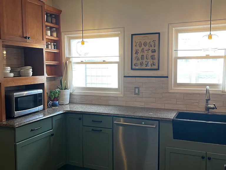 2525 NE Knott St — Photo 19