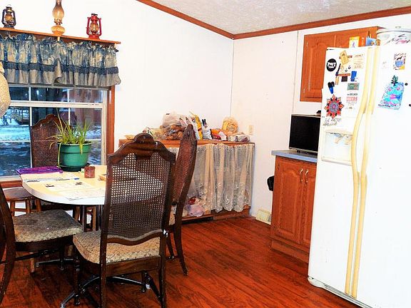 4th image of 3346 Alvin Dr