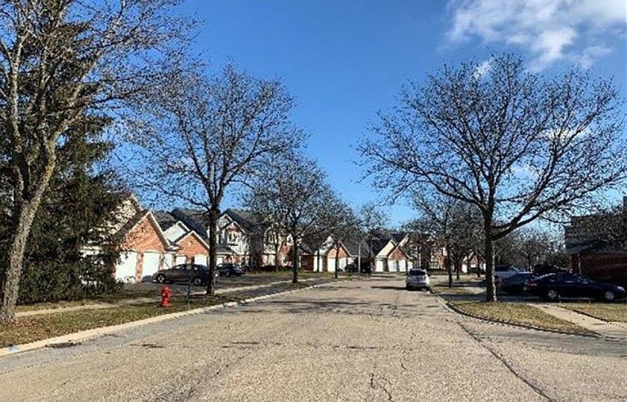 2nd image of 2466 Charleston Dr Unit 2