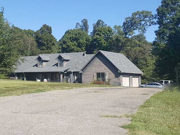 2nd image of 180 Stormwood Ln