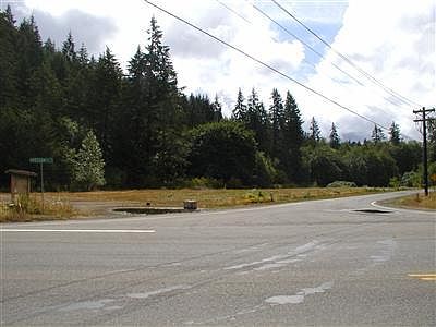 2nd image of 1122 W Deegan Rd E