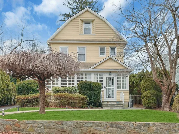 509 Pelhamdale Avenue, Pelham, NY 10803