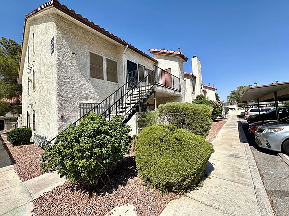 3rd image of 3924 Aquamarine Way Unit 82