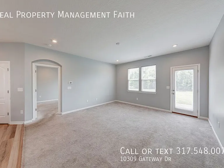 10309 Gateway Dr — Photo 12