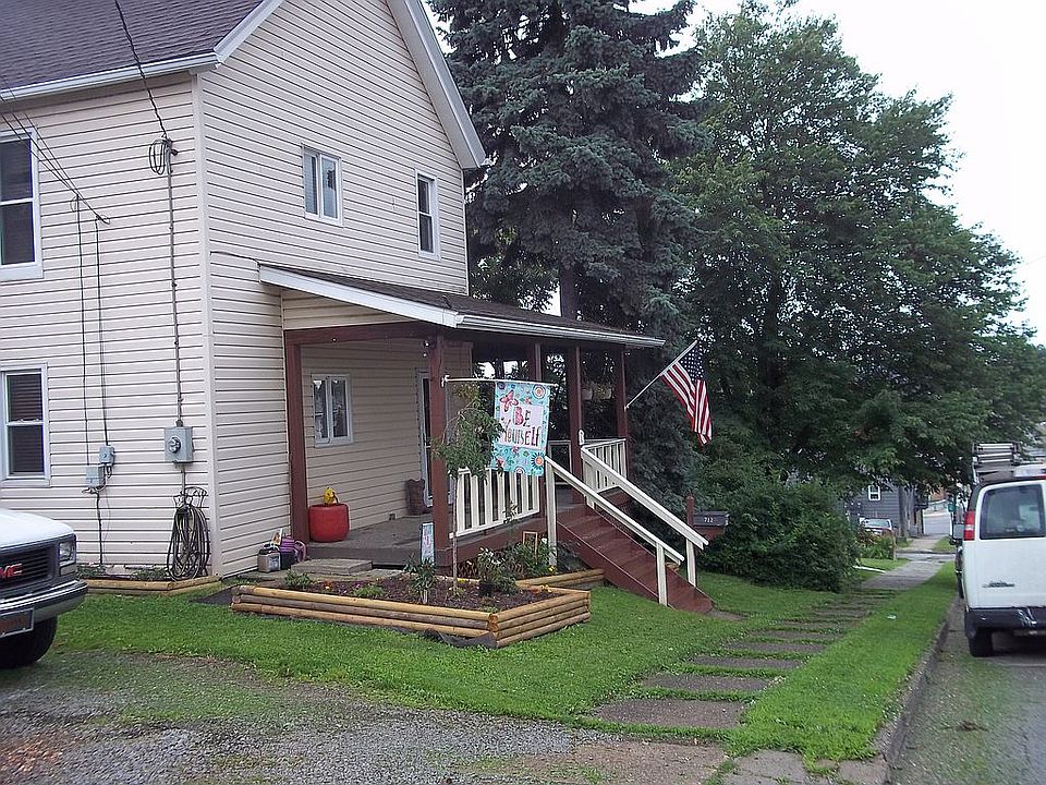 1st image of 712 N 1st St