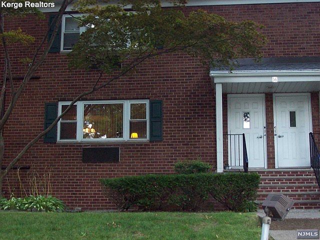 2nd image of 56 Franklin St APT A