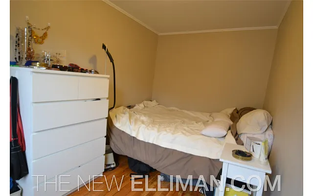 Rented by Douglas Elliman | media 26