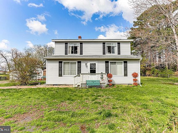 3rd image of 16125 Cedar Ln