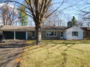 229 S Lauderdale Dr, Kalamazoo, MI 49006