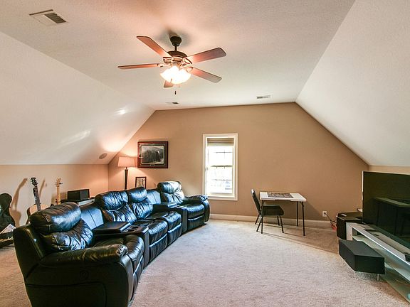 4th image of 2541 Everwood Ct