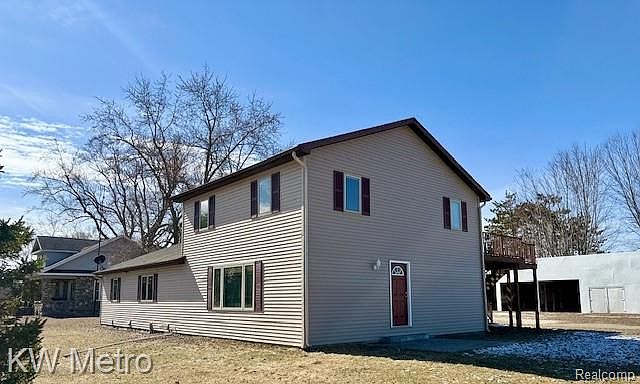 1st image of 227 N Coldwater Rd