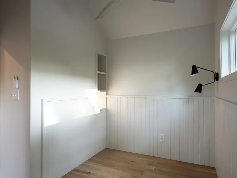 297 Morton Ave #BACK HOUSE — Photo 41