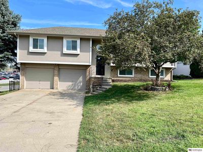 1208 Sunshine Blvd, Bellevue, NE, 68123