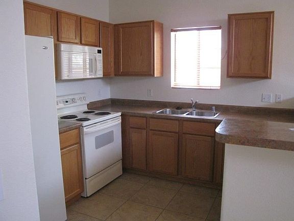 5th image of 361 N 168th Dr