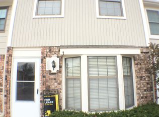 729 SW Liggett Rd APT B, Blue Springs, MO 64015