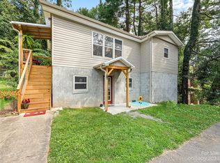 472 County Rd, Waynesville, NC 28785