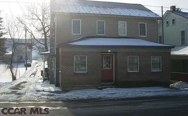 110 E Main St — Photo 1