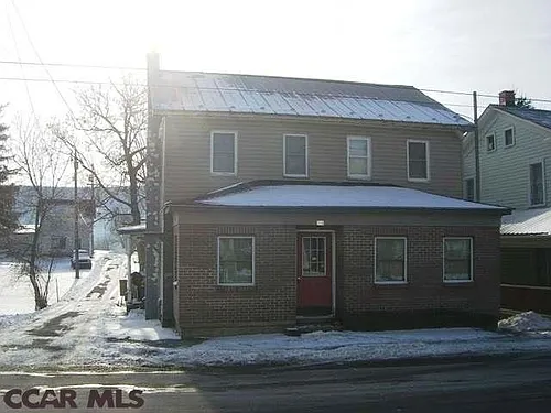 110 E Main St Photo 1