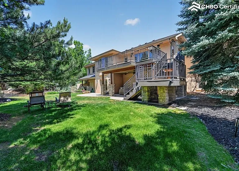 1001 Belvedere Ct — Photo 4