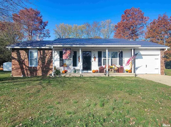 2202 Birch St, Olney, IL 62450