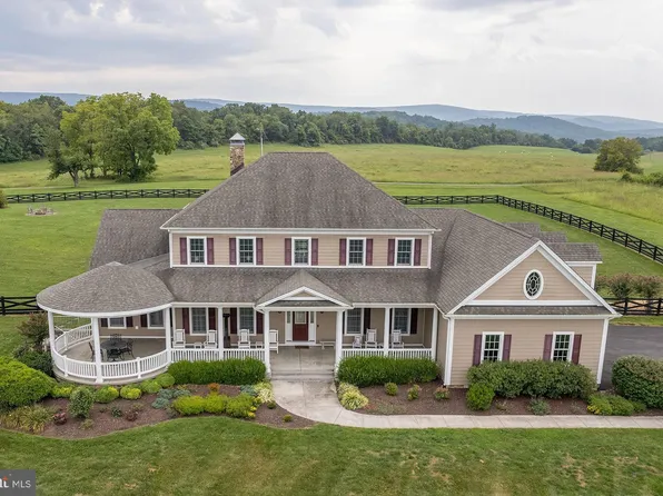 393 Pastoral Ln, Berryville, VA 22611