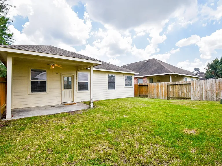 6014 Starbrook Creek Dr — Photo 28