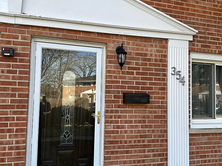 354 Skokie Ct — Photo 23