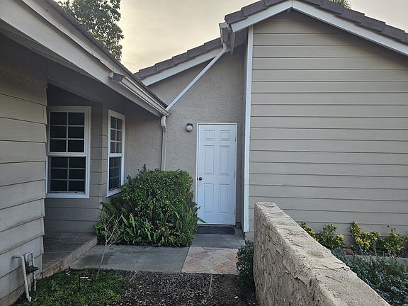 3rd image of 18027 Almendro Ln