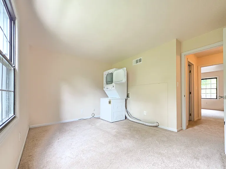 454 Country View Ct — Photo 16