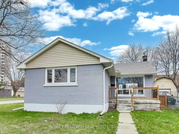 36 Rideout St, Ajax, ON L1S 1P8