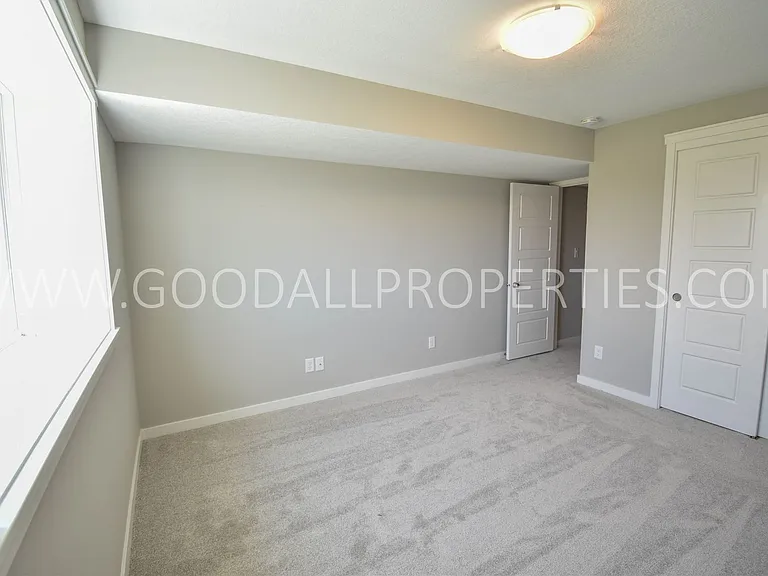 1100 NW Yorktown Dr — Photo 21
