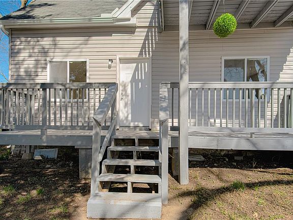 3rd image of 510 Summit St