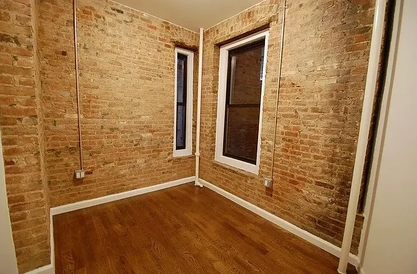 Rented by REAL New York | media 9