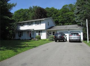 3462 Cherokee Cir, Syracuse, NY 13215