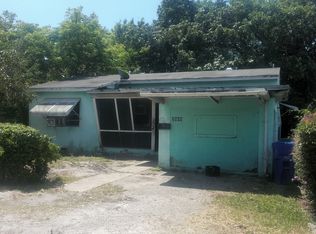 3800 Oak Ave, Miami, FL 33133