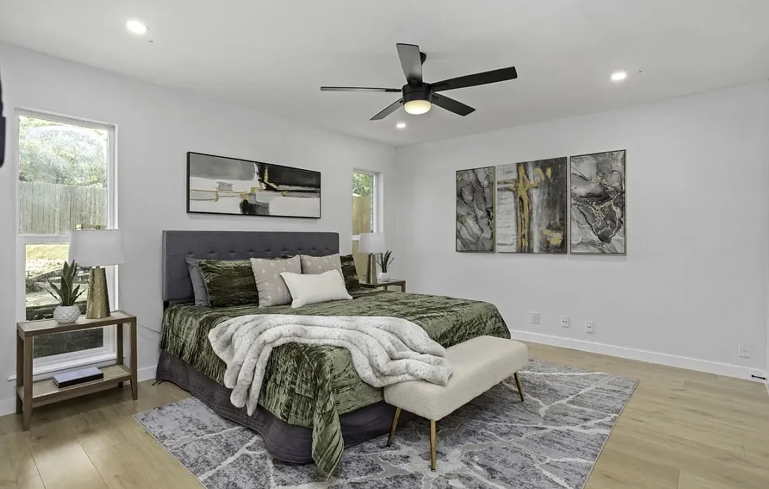 4 bed, $7,200 — Photo 2