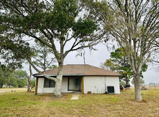 1696 E Fm 884, Yorktown, TX 78164