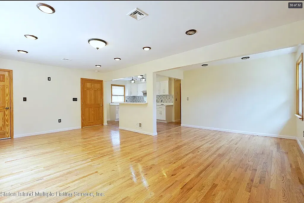 3 bed, 1200 sqft, $2,900 — Photo 4