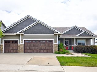 280 Dunham Dr, Waukee, IA 50263