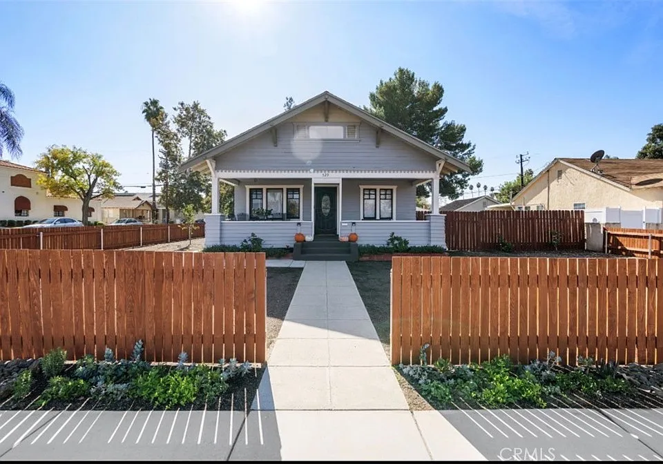 529 E Latham Ave