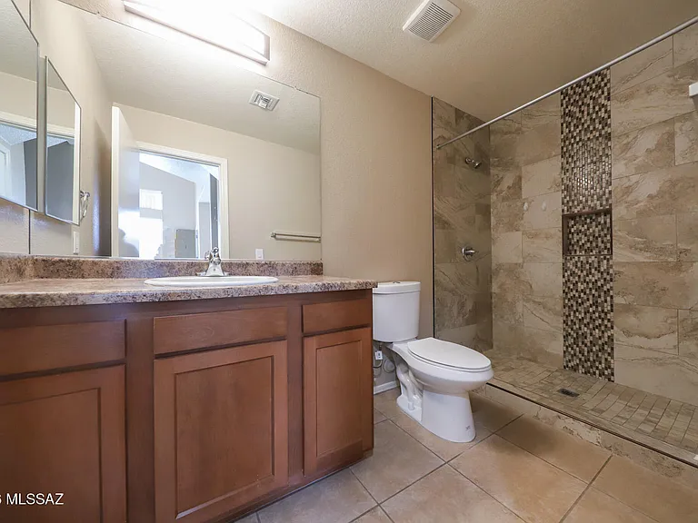 4061 N Weimer Pl #26 — Photo 14
