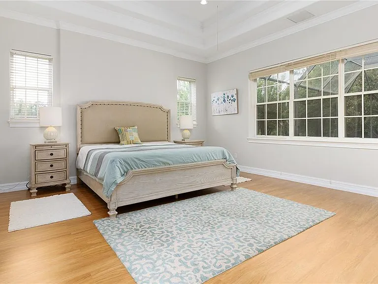 216 Eastpark Dr — Photo 24