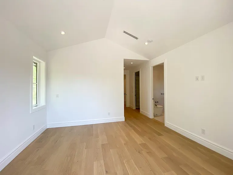 1368 W 43rd Ave #UPPER — Photo 28