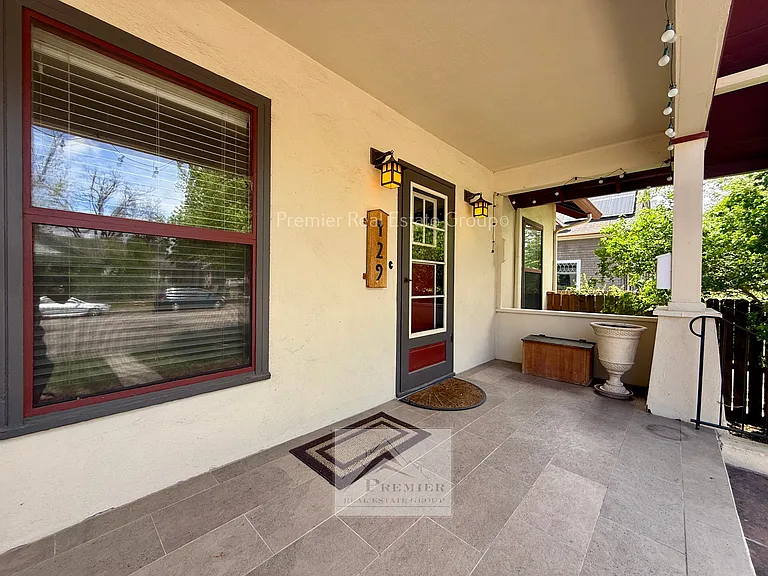 429 E San Rafael St — Photo 9