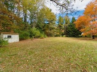 25 Centre St, Dover, MA 02030