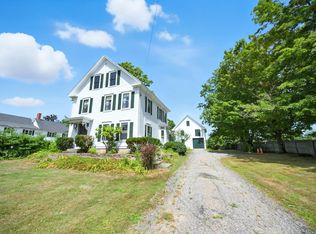 36 Chester St, Chester, NH 03036