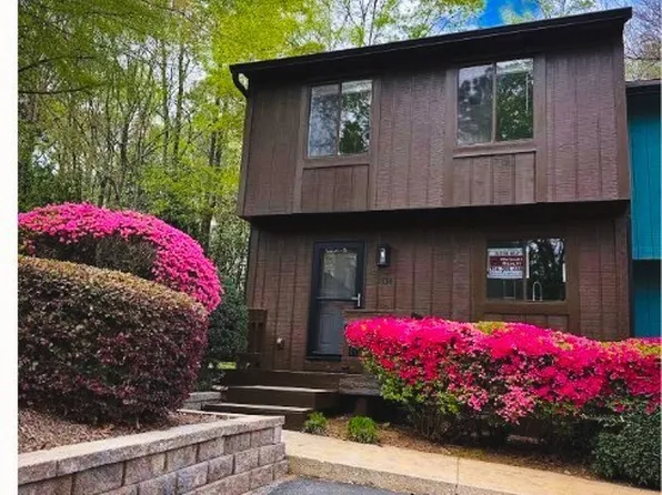 134 Fernbanks Ct, Athens, GA 30605