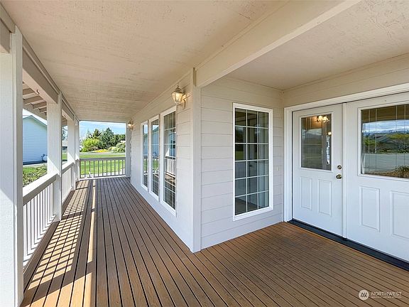 .82 acre lot.>