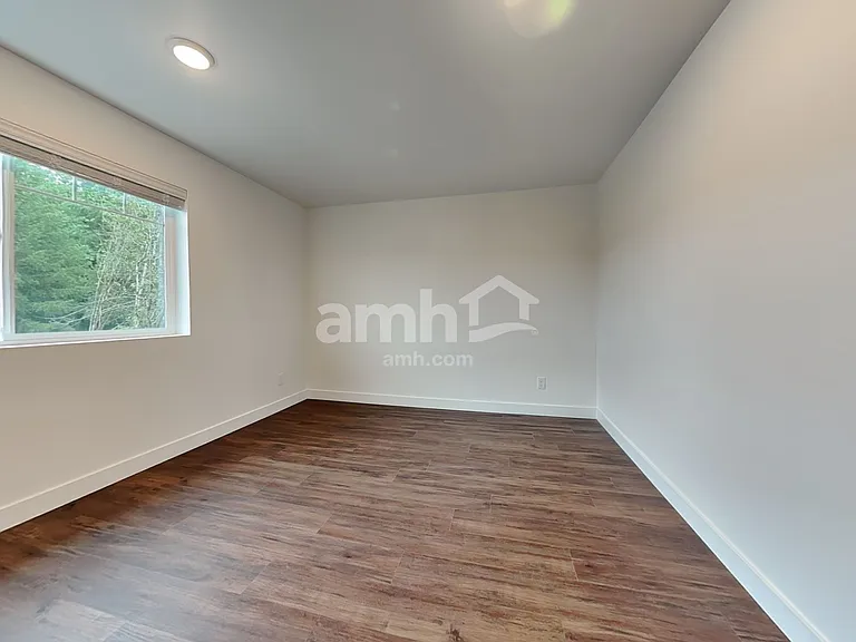 8043 Dagney St — Photo 21