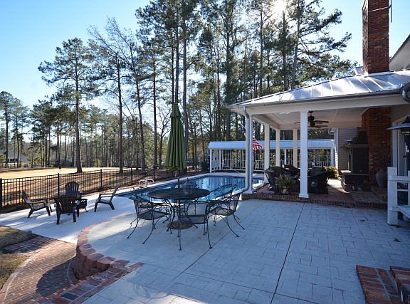 3rd image of 3549 Bellerive Cir